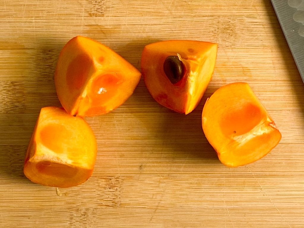 How to cut a persimmon.