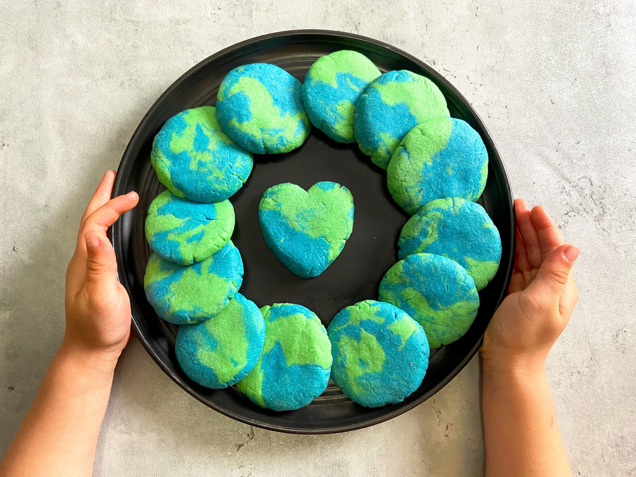 Fun and Easy Earth Cookies for Earth Day - Raising Veggie Lovers