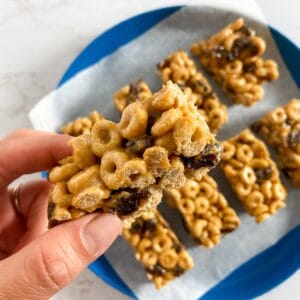 healthy peanut butter Cheerios bars